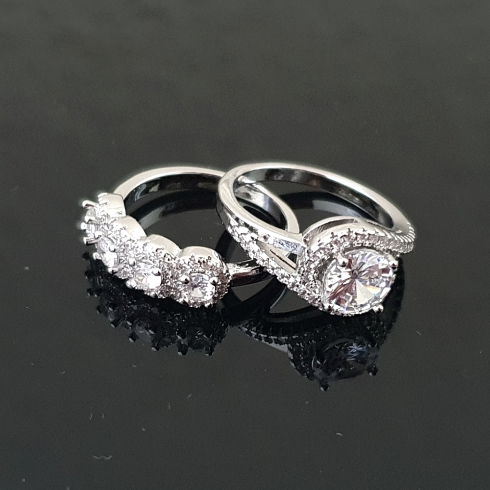 New Silver Circle Diamond Jewelry Set - Picture 3 of 5